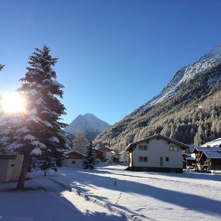 B&B Haus Granit Saas Grund Buitenkant foto