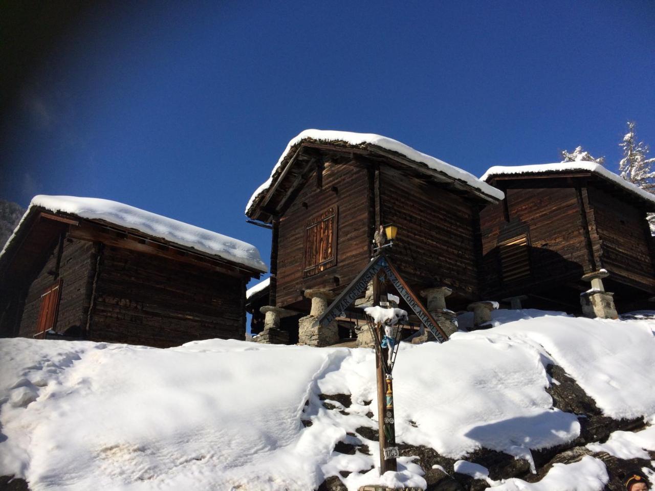 B&B Haus Granit Saas Grund Buitenkant foto