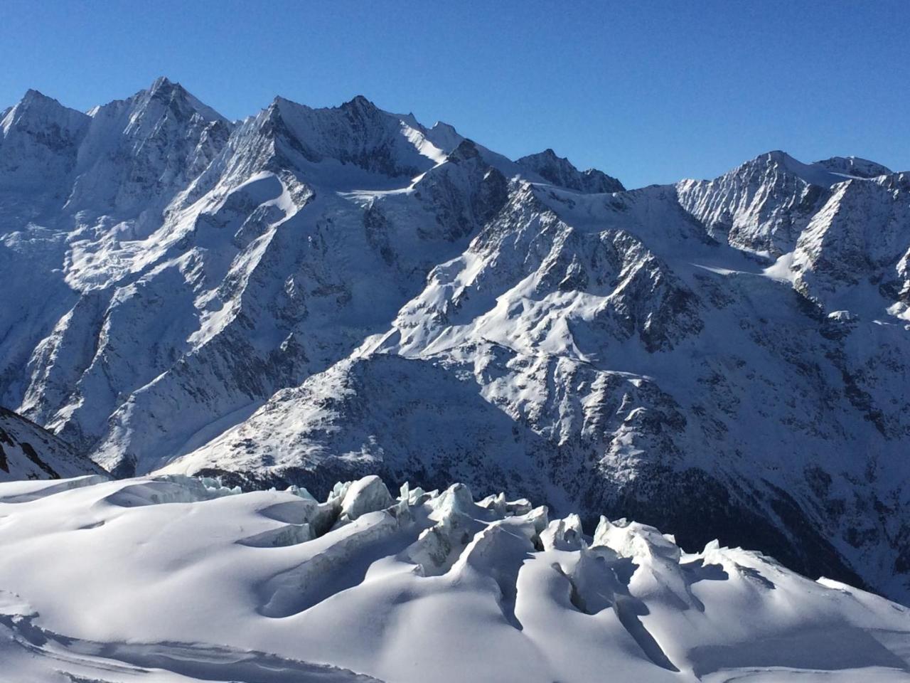 B&B Haus Granit Saas Grund Buitenkant foto